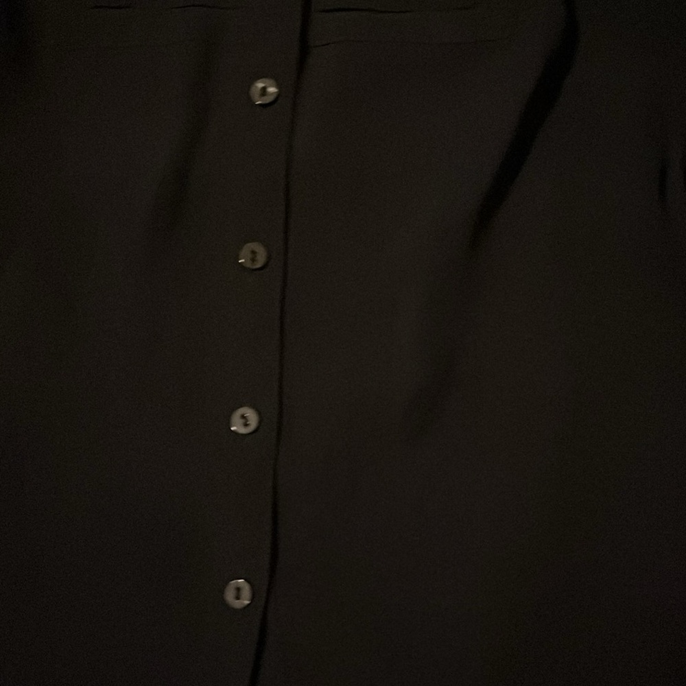 Short Sleeve Button down - Picture 5 of 7